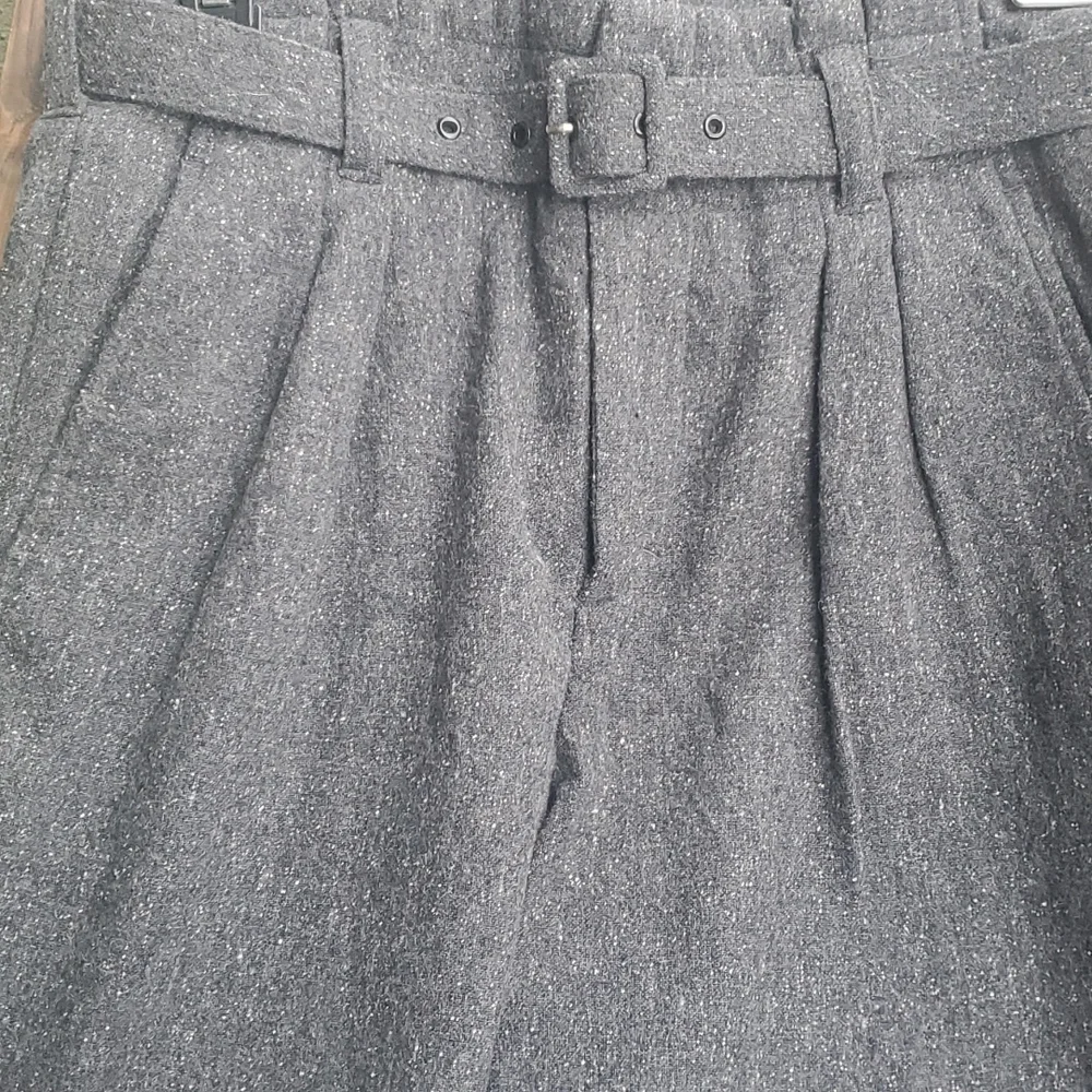 VINCE. High Wait Wool Pleat Front Trousers. - Picture 2 of 9